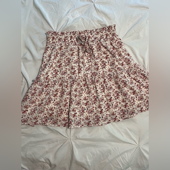 Paper Crane. 2-Piece Floral Top/Skirt Set. - Picture 4 of 8